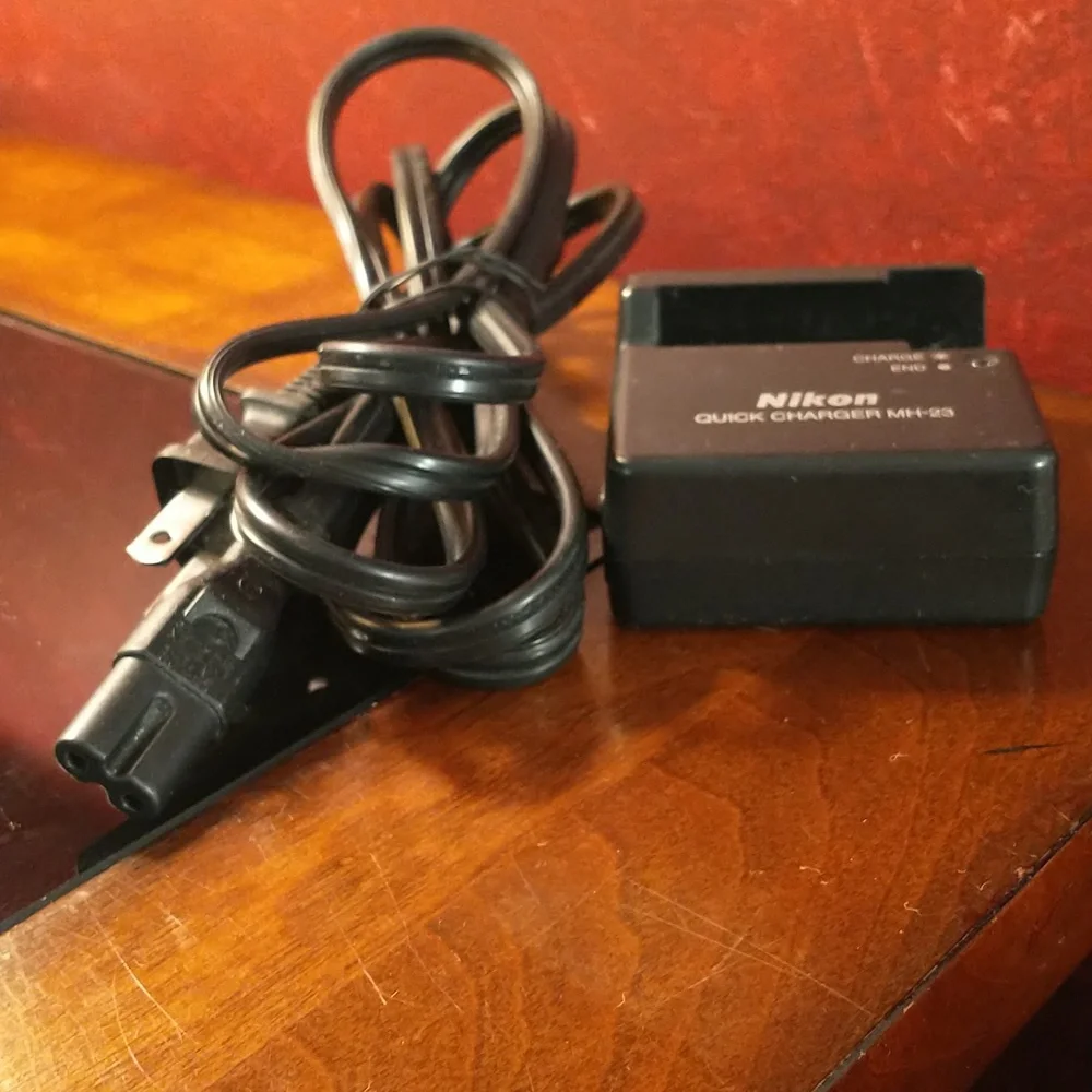 Nikon - MH-23 Battery Charger for EN-EL9 Battery Pack